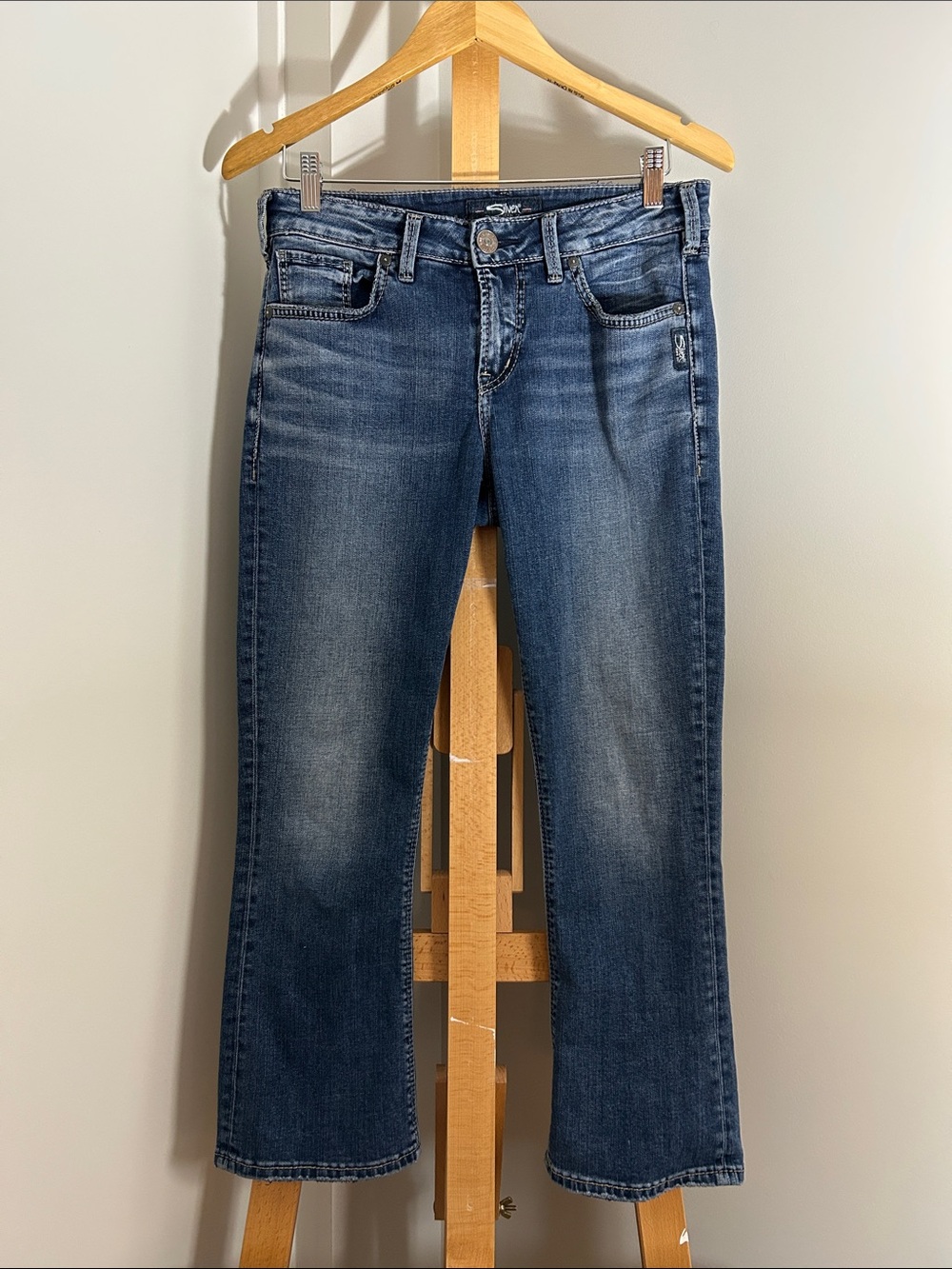 Silver Jeans Avery Kick Crop W 28 L 25